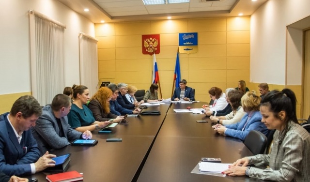 Совет депутатов приступил к работе над главным финансовым документом Мурманска 