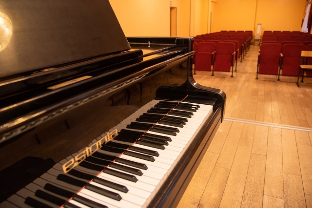 Легендарную музыкальную школу Мурманска продолжат ремонтировать в 2023 году